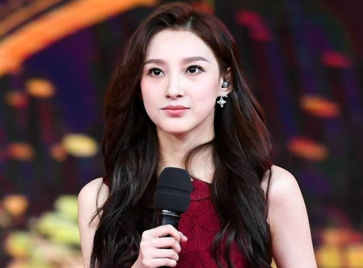 春晚|春晚“颜值担当”马凡舒，从体育主持到春晚舞台，她经历了什么