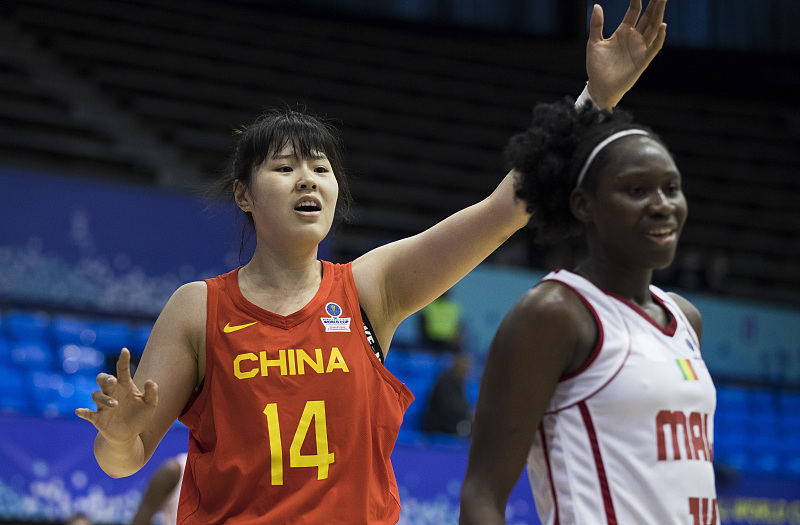 中国女篮|中国女篮赢球第一功臣！狂轰21+11，男朋友286斤是CBA潜力新星