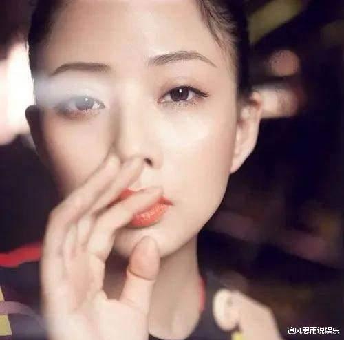 殷桃|殷桃成全网最想娶女人?前夫离奇入狱,与国足前锋恋爱因身材回巅