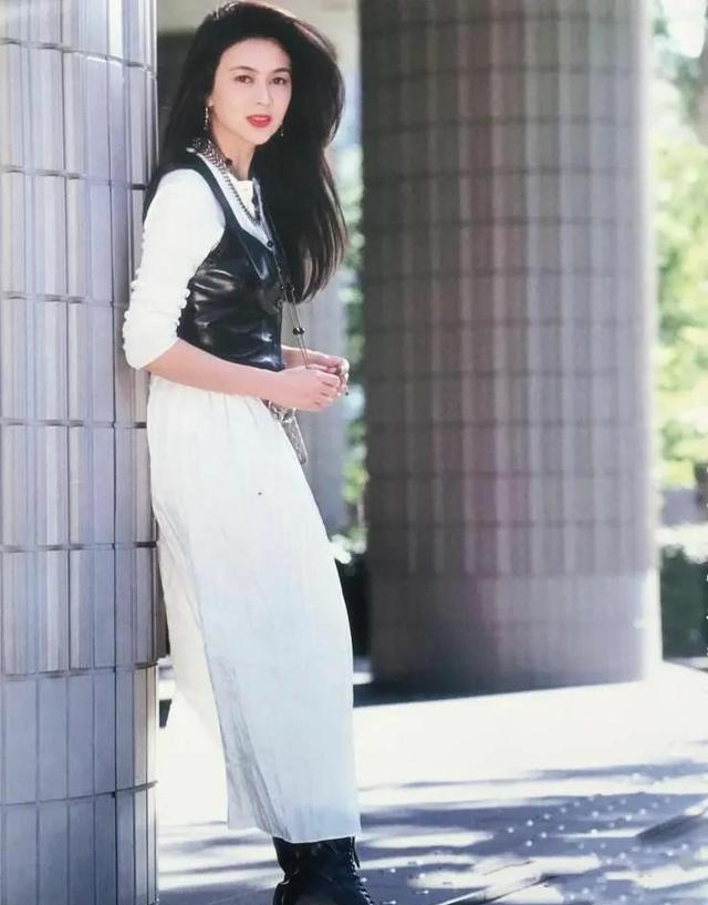 |年轻时貌比西施,老了却“面目全非”,这七位女明星太可惜了