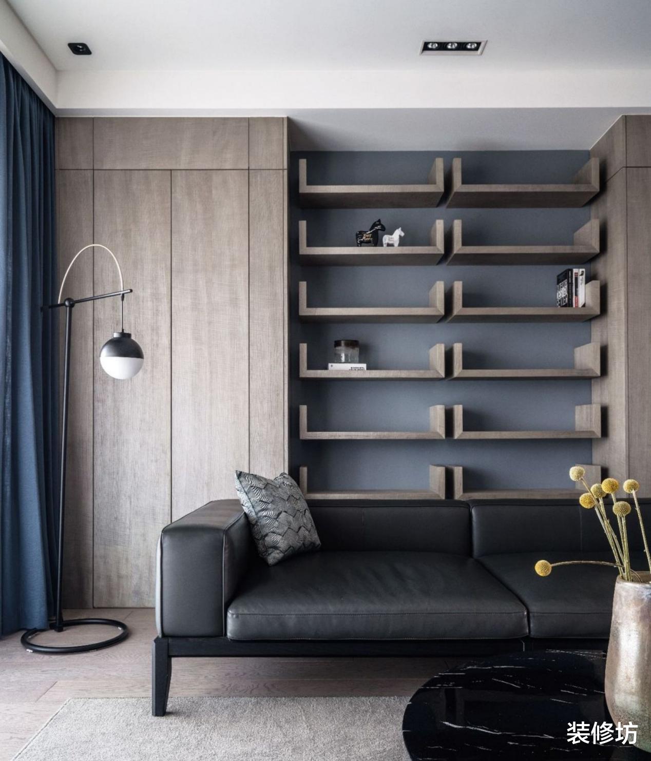 U型开放式置物架,还有半开放书房,层层递进的空间格外美