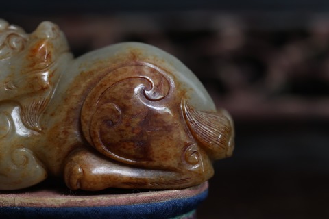 |舊藏和田玉籽料“枣红皮 瑞兽”