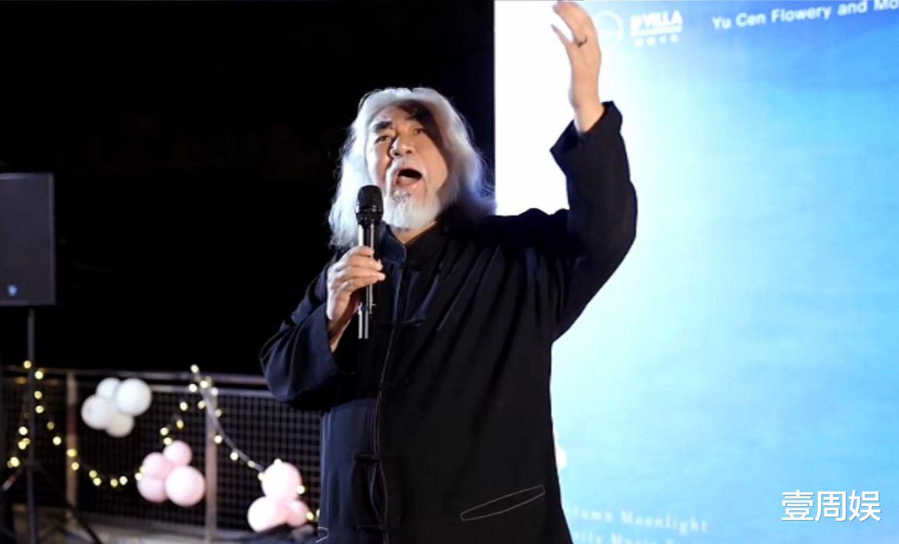 张纪中|71岁张纪中为2岁女儿庆生,父女嘴对嘴亲吻,40岁娇妻越发年轻