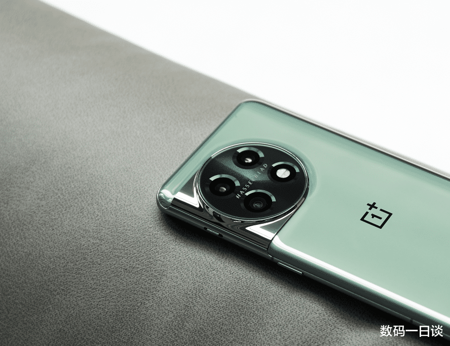 汽车|2023年旗舰新机盘点：除了苹果外，这三款顶级旗舰最让人期待