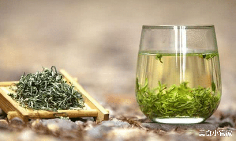 喝绿茶时,第1泡是倒掉还是喝掉?别再纠结,答案全在这