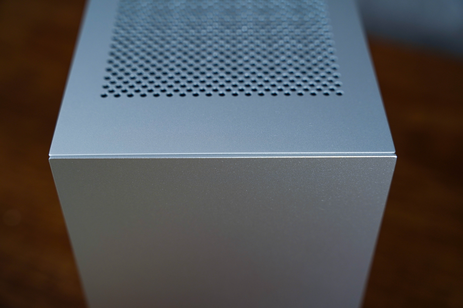 显卡|11L银黑策划， A4-H20携手12代酷睿与D5的游戏小钢炮装机体验