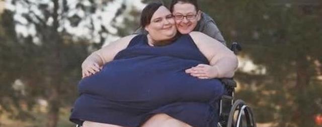 难产 “世界第一女胖子”,重1450斤,嫁高富帅生俩娃,如今生活怎样?