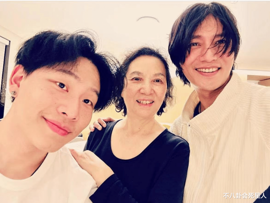 豪宅|8位明星春节暴露豪宅,住2亿豪宅,回农村建别墅,令人大开眼界