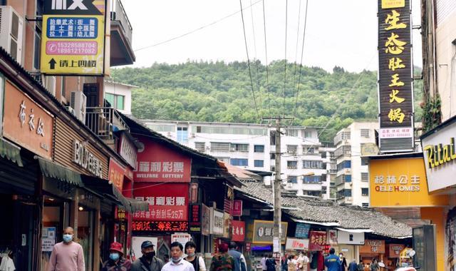 柳州|藏不住了，四川这座千年古城，好看又好玩还好吃