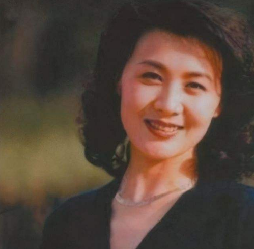 王鹤棣|李媛媛:为了生孩子拒绝治癌,孩子2岁时去世,痴情丈夫至今未婚