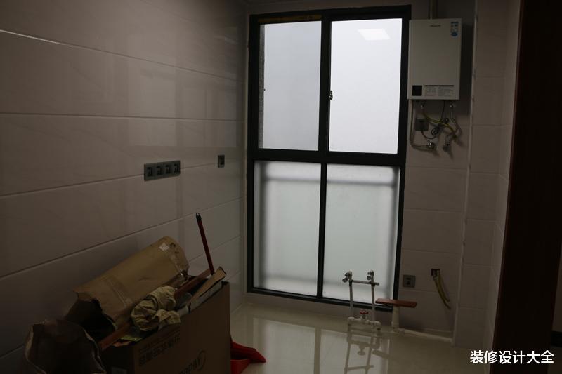 我新家在高层,中国风满满,朋友说还是头一次见厕所带落地窗的!