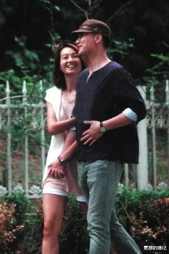 佟丽娅|朱丹：近照很苍老，二婚嫁无边界感的周一围，那么卑微却自认幸福