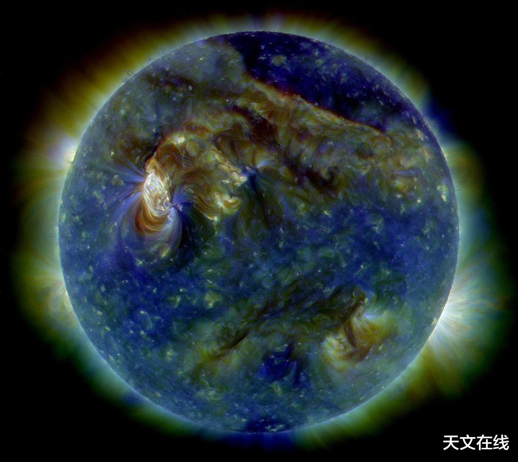 太阳,是太阳系中心的恒星
