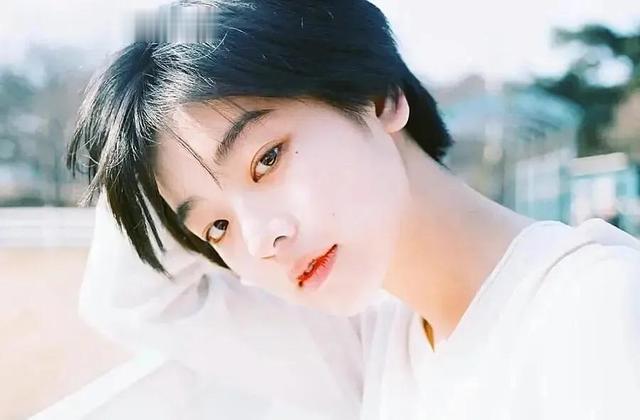 陈德容|红毯女神韩国下海求生，疑似想复制汤W路线，可惜搭档是18线女配