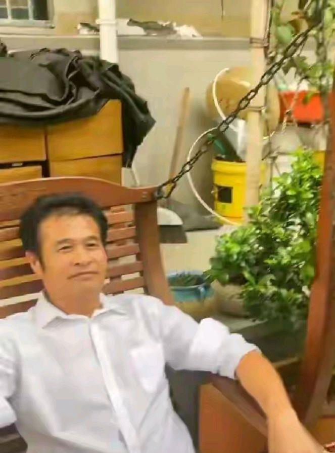 毕福剑|冒充毕福剑坐拥粉丝390万,拍视频做直播全过程不敢开口说话