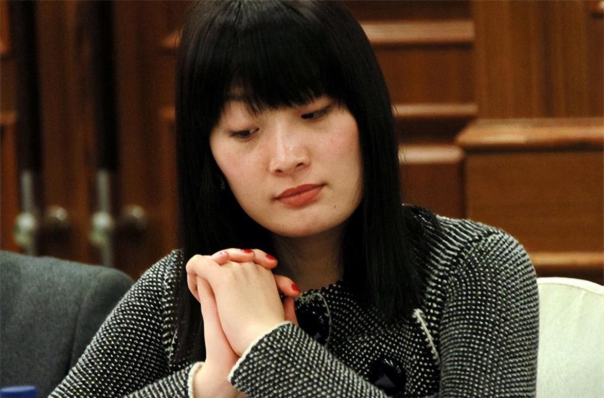 宗馥莉|纪实娃哈哈董事宗馥莉，曾因换掉王力宏被群嘲，如今被赞有先见之明