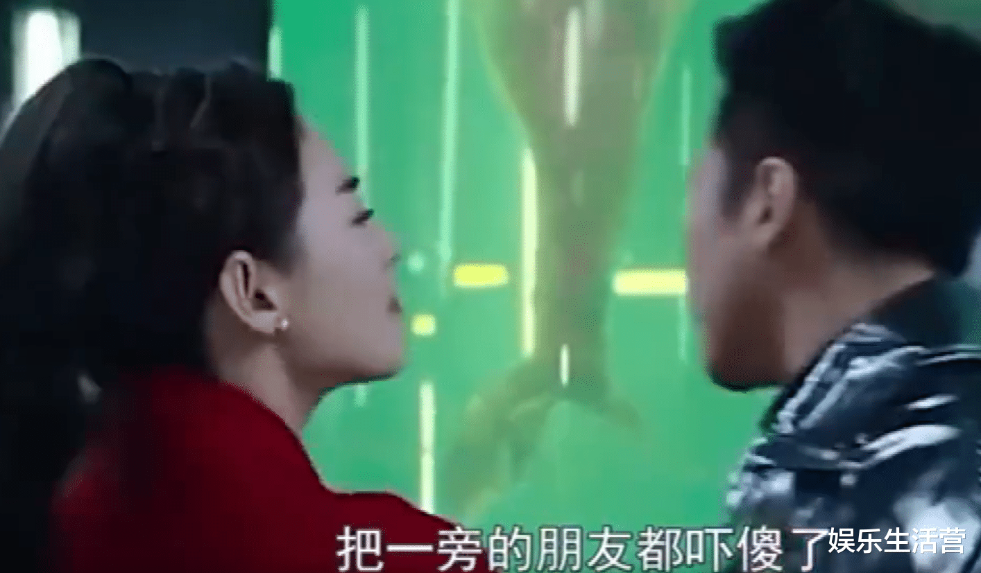 张雨绮|内娱萧亚轩？8个月换3男友，张雨琦和新男友旅游，搂肩合影笑容灿烂