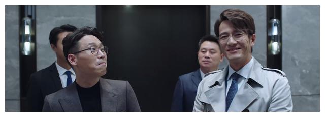 小姐姐|《不期而至》除了真假高峻外，阮真真身边最可疑的人是老严