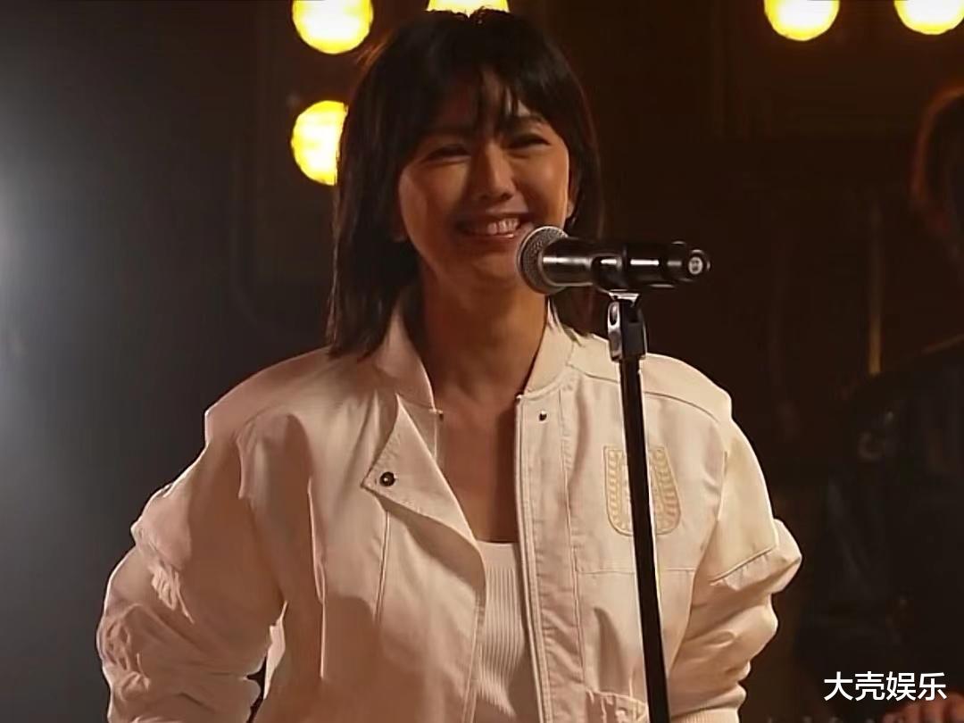 孙燕姿|情怀的力量!孙燕姿线上唱聊会破刘德华记录,观看人次达2.4亿