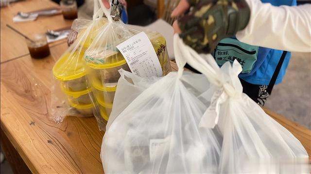 饿了么|餐饮商家以时令新品促复苏：饿了么端午粽子销量涨5成