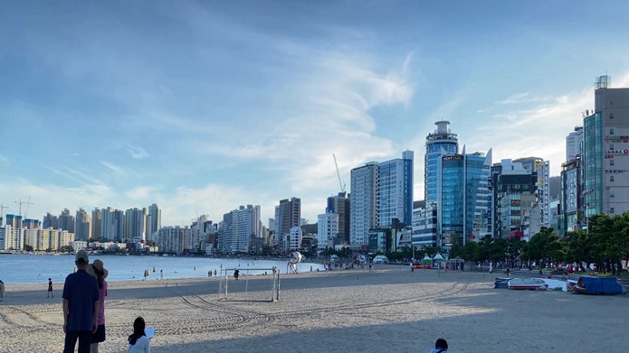 广东省|广东省东部有个城市，山青水秀，海水清澈适合游泳