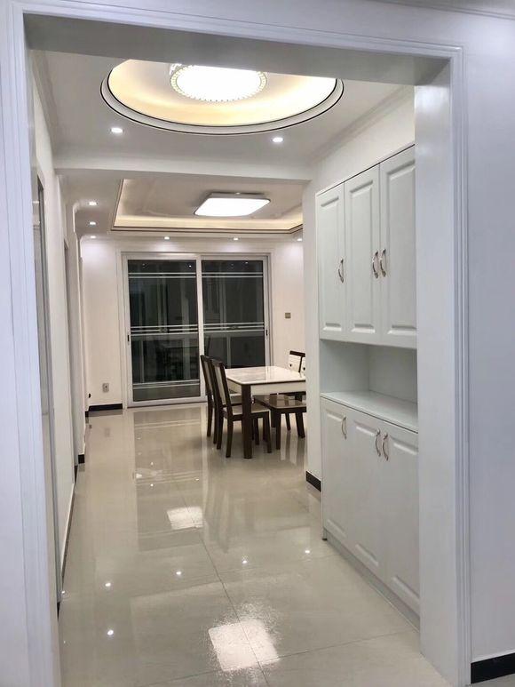 新房家居设计装修花了13万,朋友却说装出20万的档次,超划算的