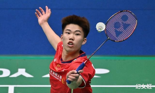 国羽|22岁翁泓阳：2-1，力克印尼名将金廷，成为国羽亚锦赛4强独苗