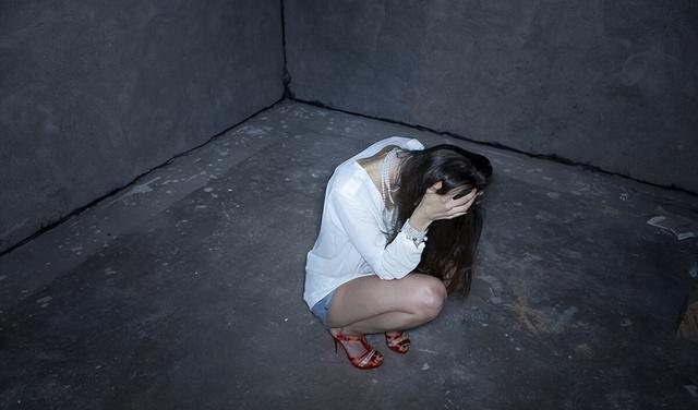 案例:杭州男子1600元包夜,发生关系后失足女退钱也要回家