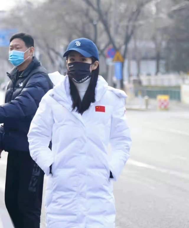 春晚|春晚三次联排：小品演员熟面孔多，姜昆成相声代表，邓超现场拜年