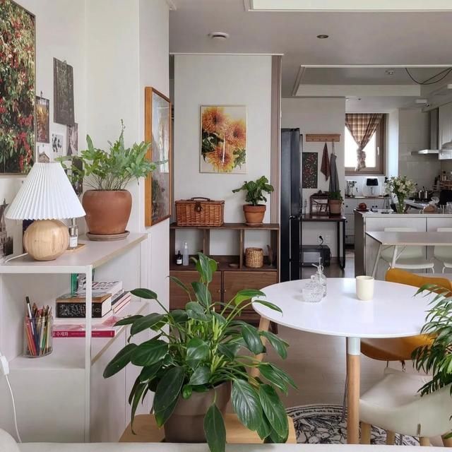 参观完她家，整个人都被治愈了！85㎡，全屋绿植环绕，超有品味！