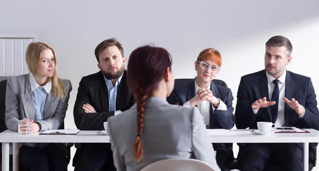 教师|毕业生自嘲是“网课一代”,工作还没找到,校招已面向23届的同学