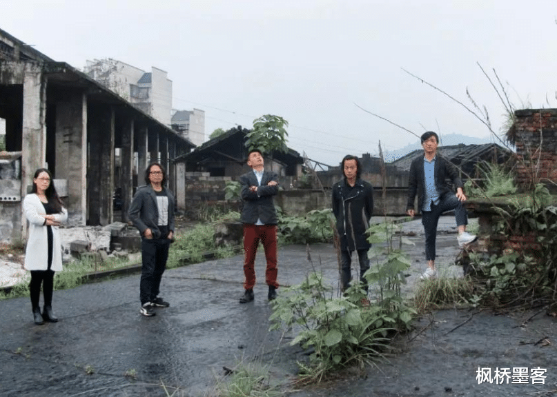 烂尾楼|2015年6个广东青年睡遍60多个烂尾楼，直言：有房没人住，太浪费