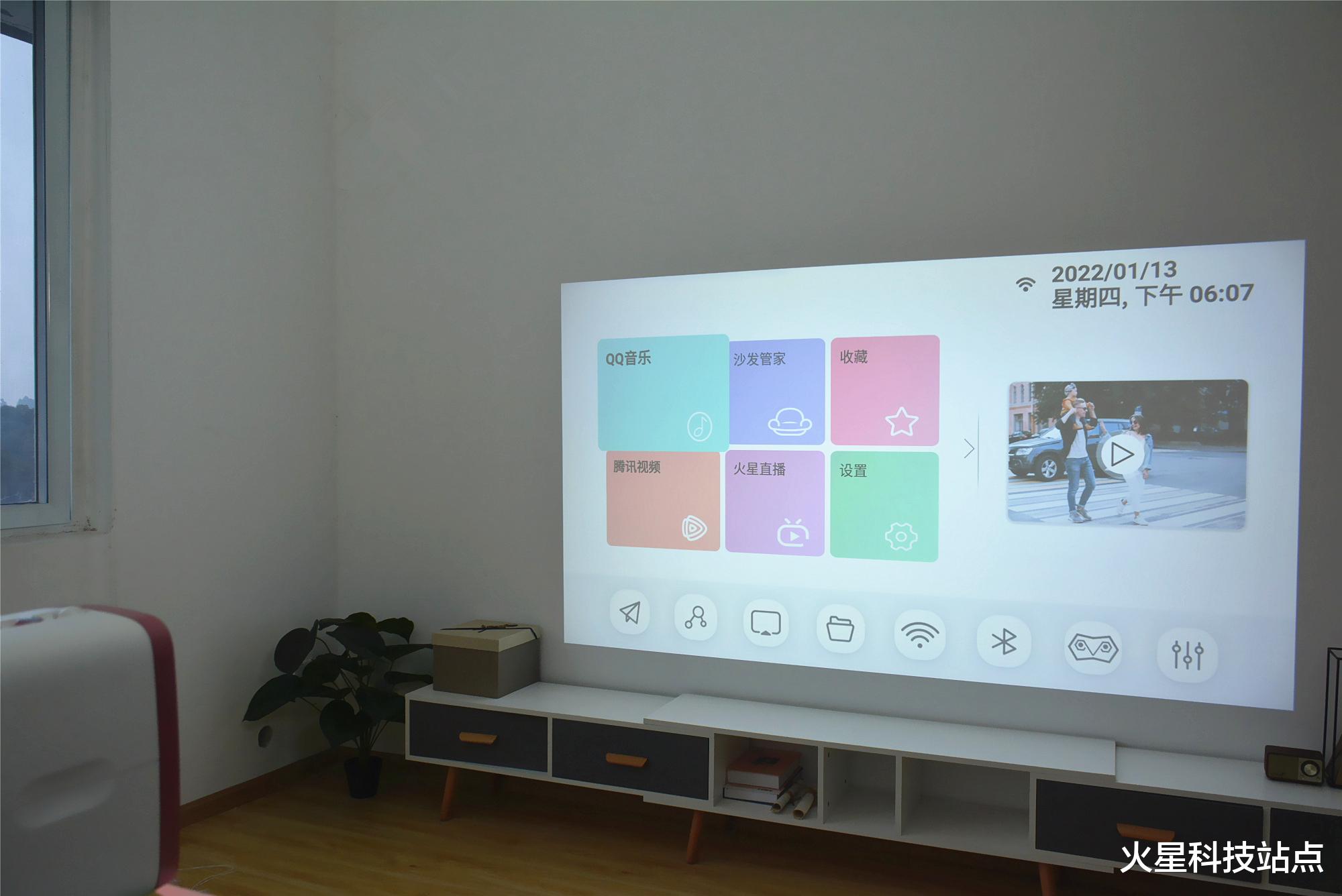 Windows|1080P分辨率，支持語音控制，國產(chǎn)刻刻D5智能投影評測