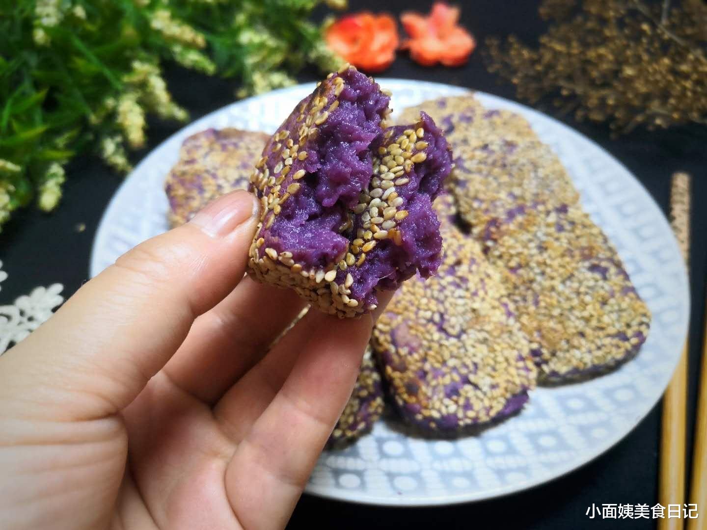 维生素D|女人过了40岁别太节俭，这6种零食经常换着吃，补气血暖手脚！