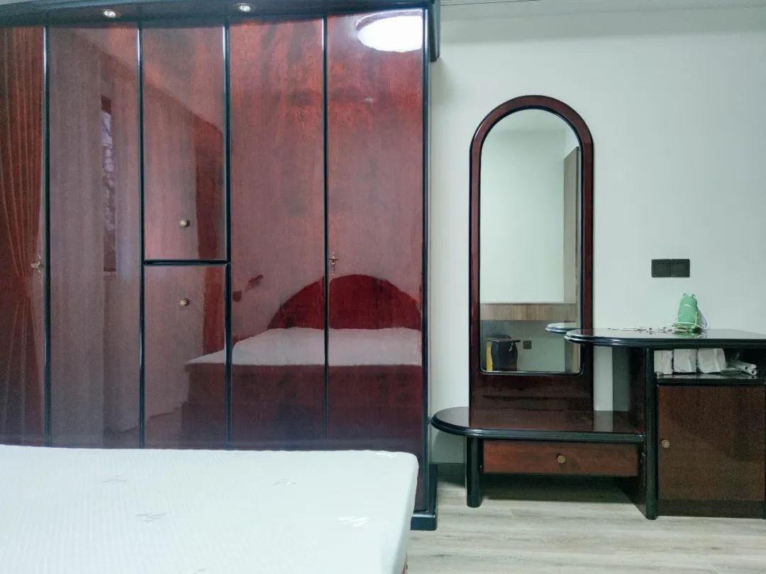 【金碧汇虹苑】丨135㎡新房装修,巧妙设计丰富空间层次美感