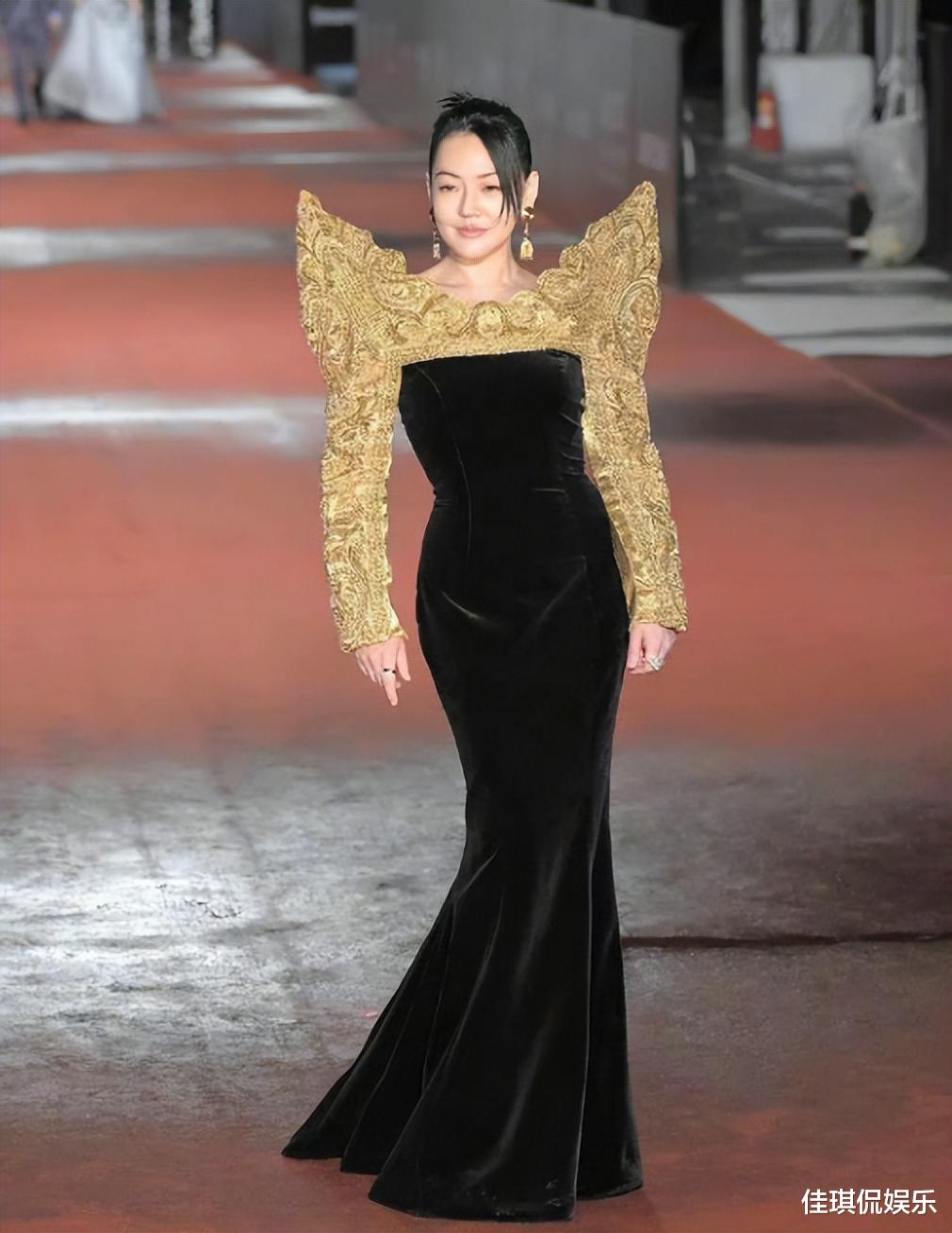 小S|金钟奖：小S披“战服”零奖项输给前任，黄子佼五五分土味十足