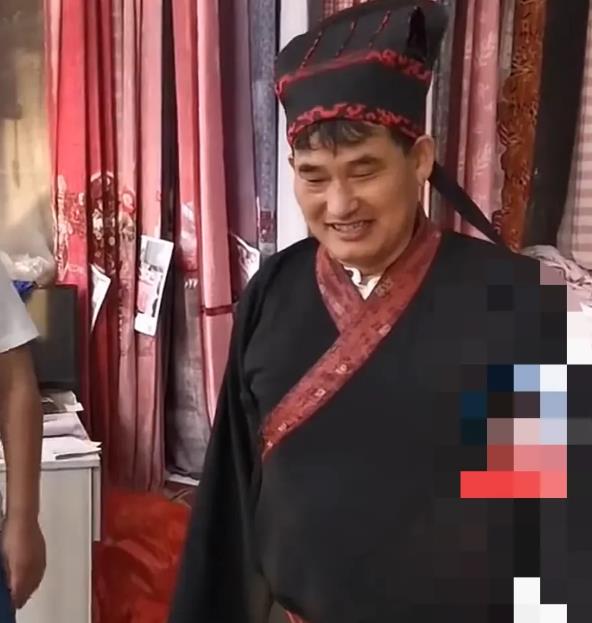 朱之文|大衣哥疑出演《新水浒》中西门庆，儿子也可能出演，网友：没眼看