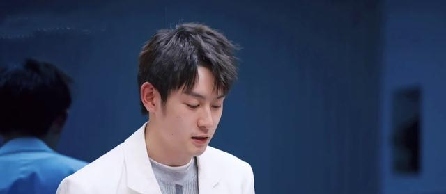 学霸|初入职场的我们：2大潜力股并列第一，徐梓童又垫底，2学霸来踢馆