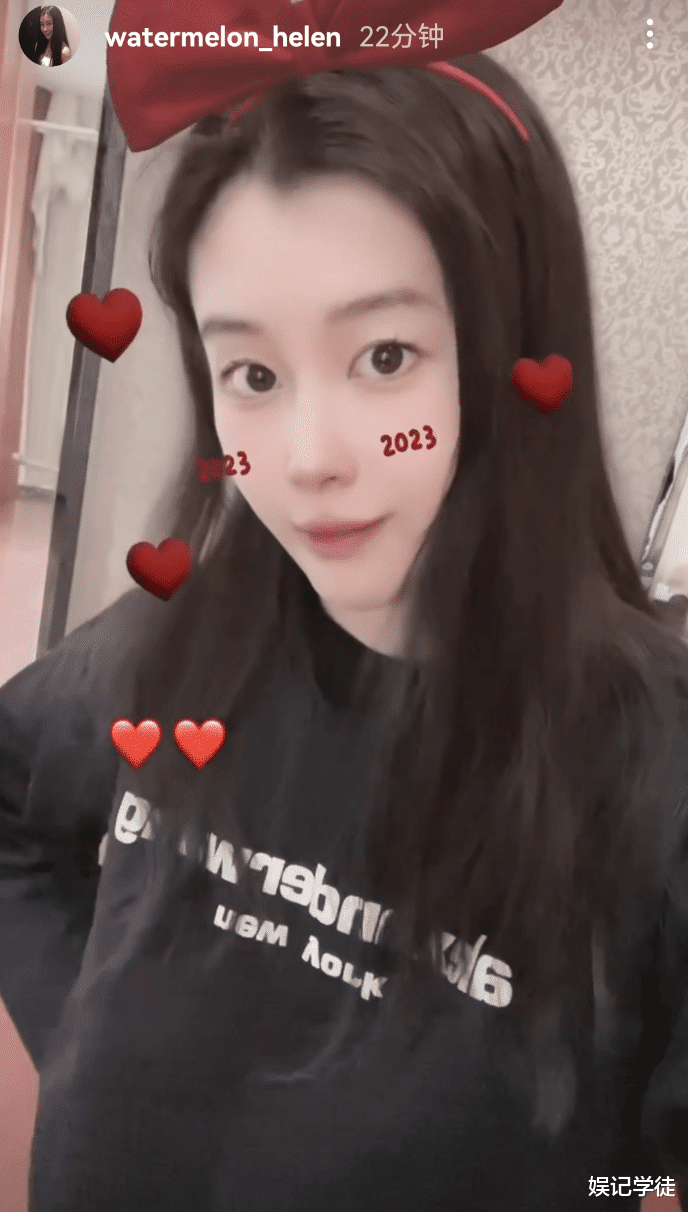 黄圣依|还没离婚？黄圣依大年初一发文定位依旧在河北，被指还住在婆家