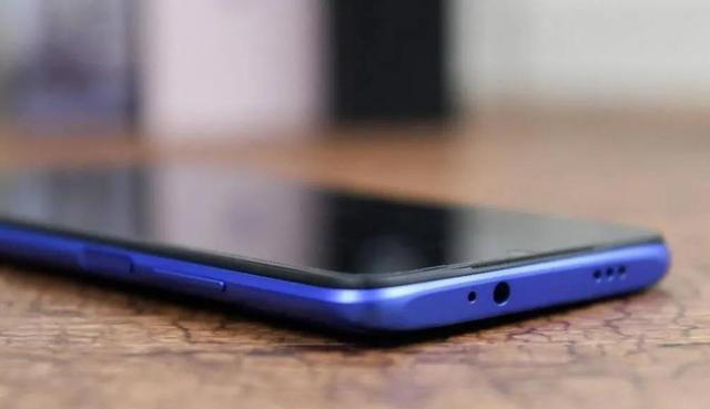 苹果|买真我、选iqoo还是入红米？其实优劣势很明显，读懂后终于不纠结