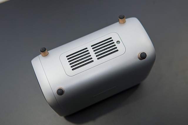 nas|2.5G端口，双M.2卡槽! 简单易用的绿联新NAS