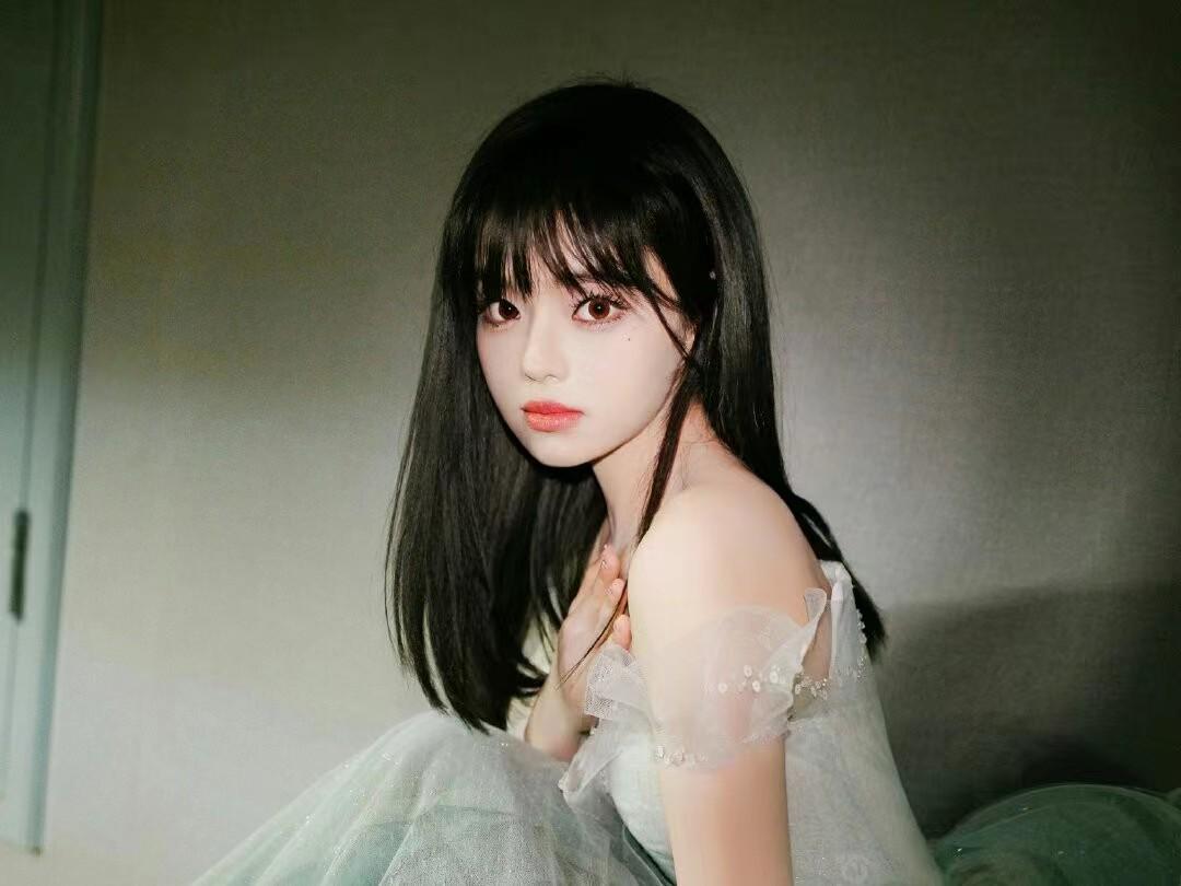 春晚|群星璀璨！单依纯黄霄雲宋轶亮相春晚，与宋祖儿演绎《绿水青山》