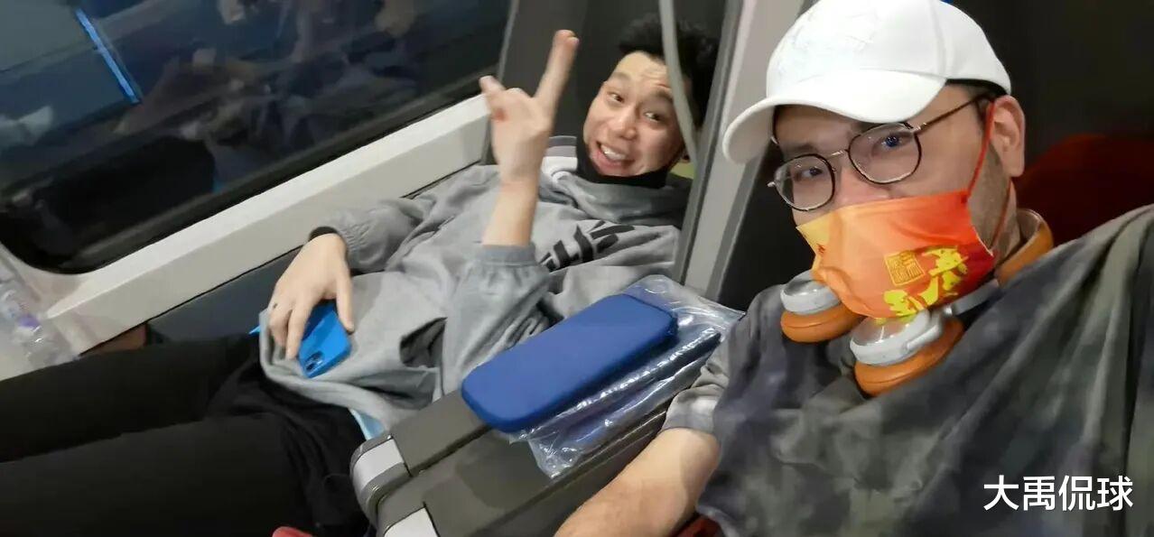 林书豪|林书豪坐火车回北京，这一别可能是永远的离开