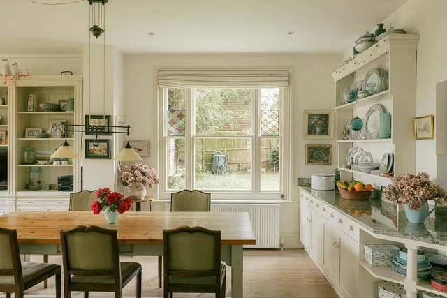 住伦敦老房子,感受古典浪漫英伦风情,如电影般精致的生活,慕了