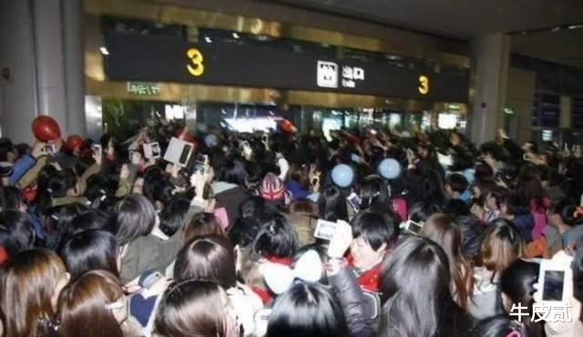 邓伦|相比于范胖胖,邓伦搞钱的那些手段,远比你想象得要“高明”