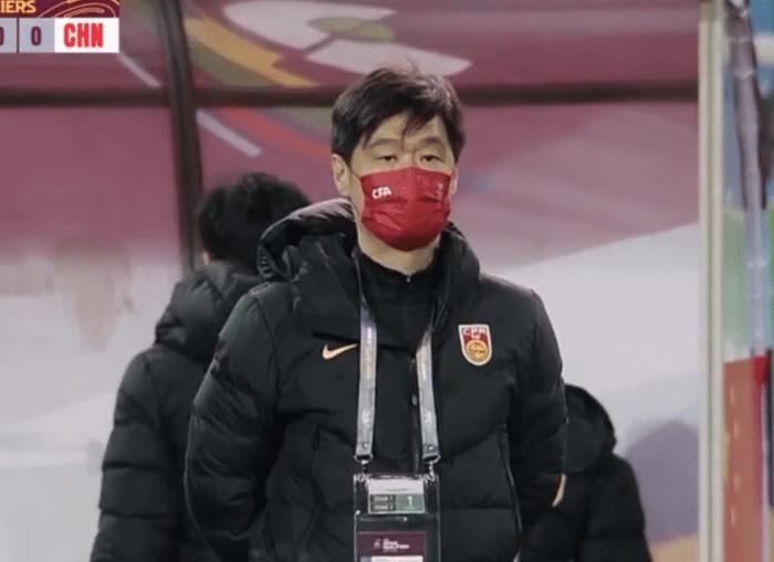 范志毅|躲球、眼神防守，丢球罪人表态太无赖，范志毅现身怒批点输球原因