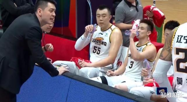 辽宁男篮|两大国手和外援拉胯！辽宁队惨遭21分大翻盘！杨鸣下课吧！