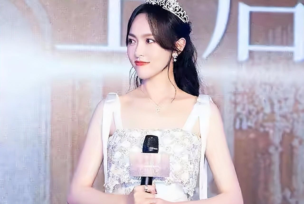 赵丽颖|85花近况尴尬？赵丽颖转型难，刘诗诗演技被嘲，唐嫣2年未拍戏