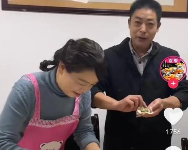 许敏告到月球也赢不了,六六称相信官宣,解释出生证没有姚爸签名