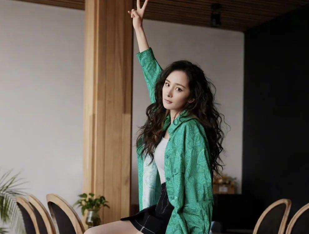 邓家佳|杨幂，赵丽颖，某伦，邓家佳，徐海乔